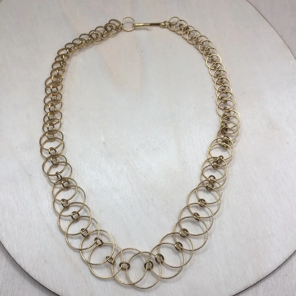 Vintage ringed chain dainty elegant necklace.
